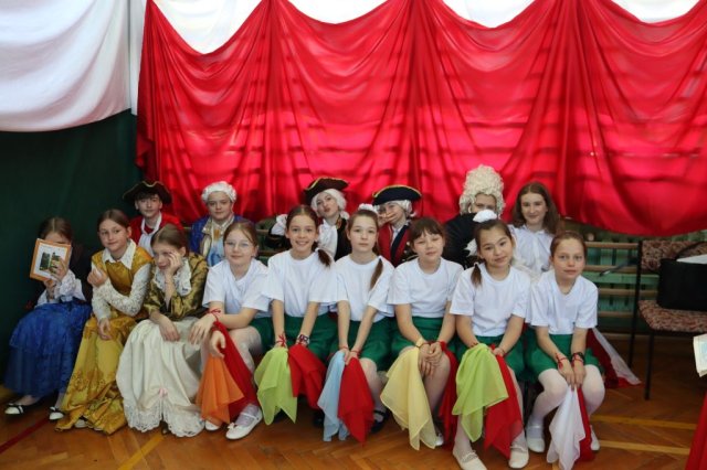 b_1024_768_0_00_images_2023_2024_WYDARZENIA_3maja_439154644_899744381953511_4815565978542791362_n